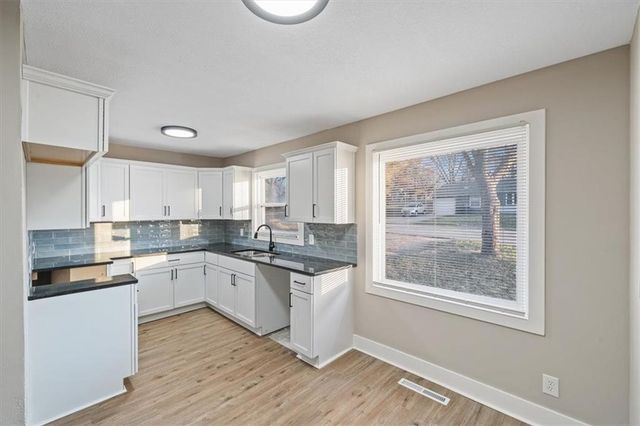 6302 Fairlane Drive, Kansas City, MO 64134