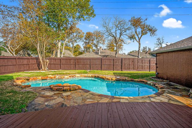 1706 N Hearthside Drive, Richmond, TX 77406