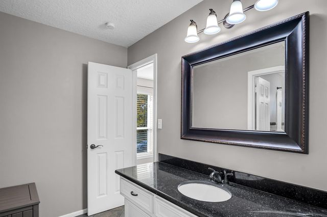 1706 N Hearthside Drive, Richmond, TX 77406