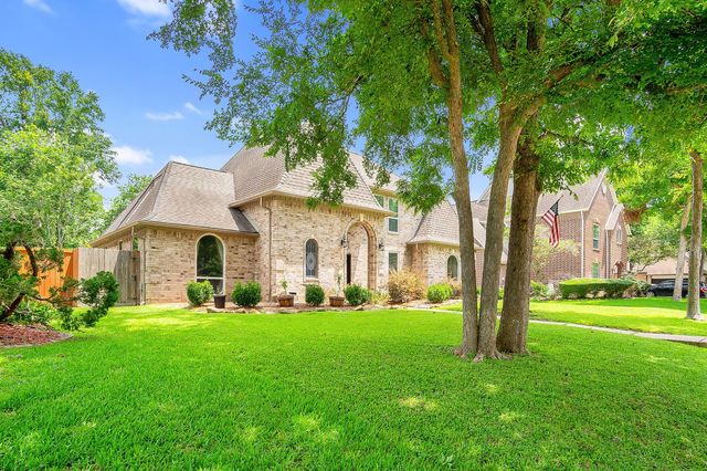 1706 N Hearthside Drive, Richmond, TX 77406