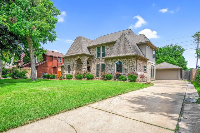 1706 N Hearthside Drive, Richmond, TX 77406