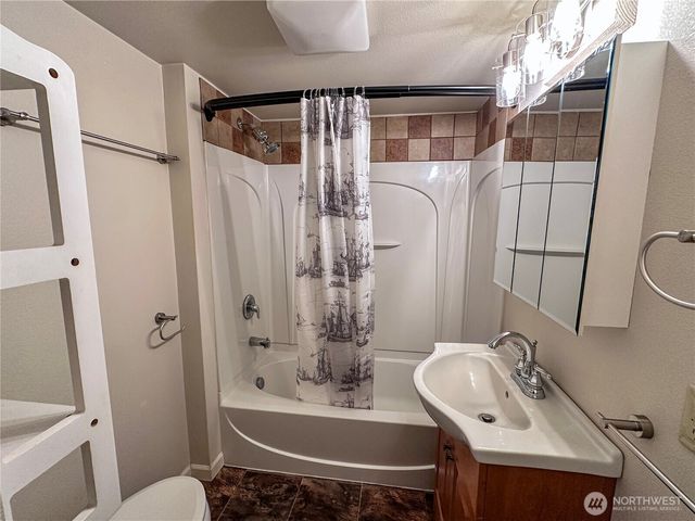 1215 W Plum Street, Centralia, WA 98531