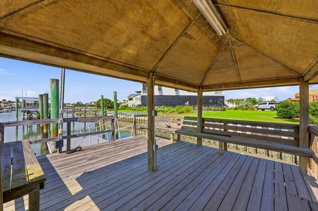 2254 S Waccamaw Dr., Garden City Beach, SC 29576