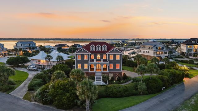 2254 S Waccamaw Dr., Garden City Beach, SC 29576