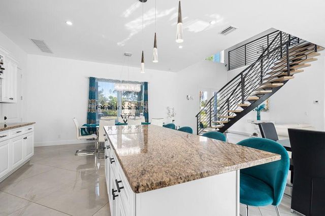 100 Norwood Road Road, Jupiter, FL 33469