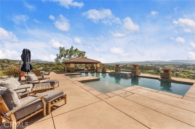 38125 Overhill Road, Temecula, CA 92592