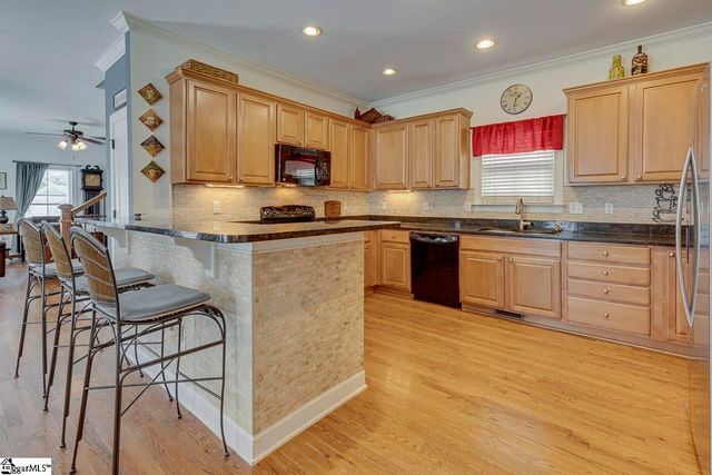 15 Valcourt Circle, Simpsonville, SC 29680