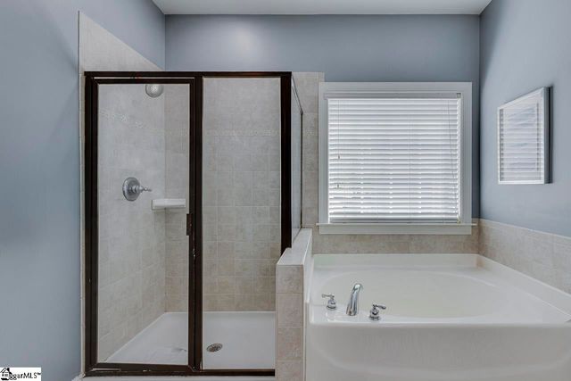 15 Valcourt Circle, Simpsonville, SC 29680