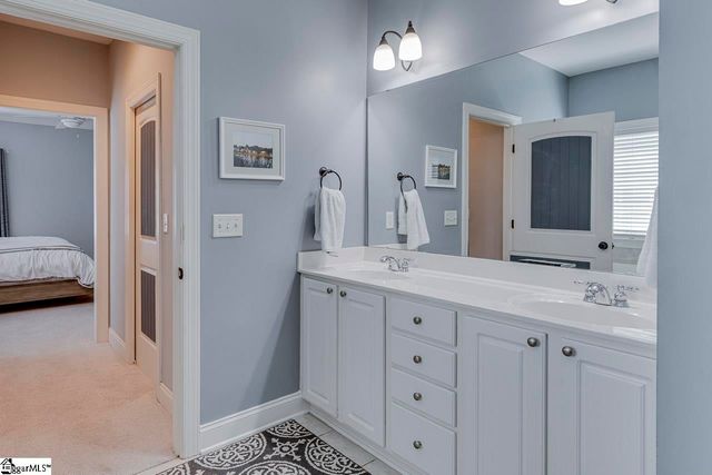 15 Valcourt Circle, Simpsonville, SC 29680