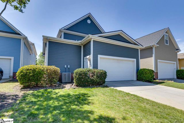15 Valcourt Circle, Simpsonville, SC 29680