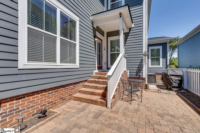 15 Valcourt Circle, Simpsonville, SC 29680