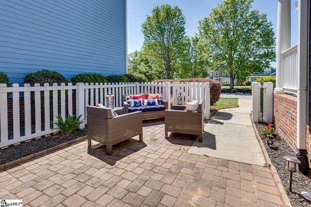 15 Valcourt Circle, Simpsonville, SC 29680