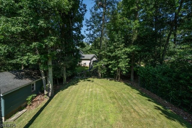 139 Harris Ave, Hopatcong Boro, NJ 07874