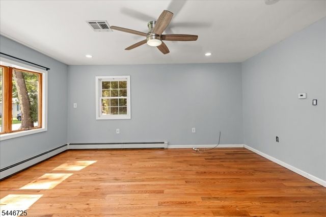 139 Harris Ave, Hopatcong Boro, NJ 07874