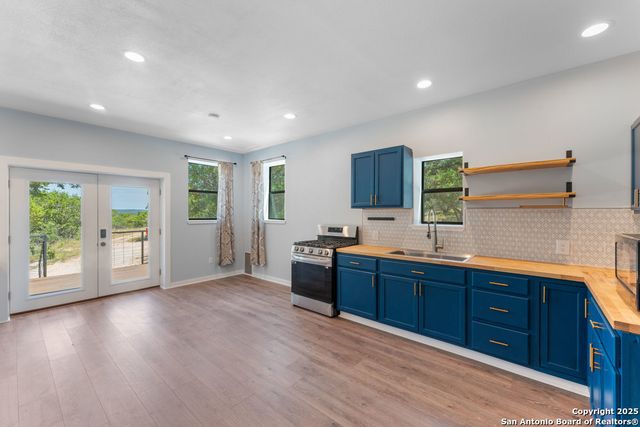 93 Billings, Boerne, TX 78006