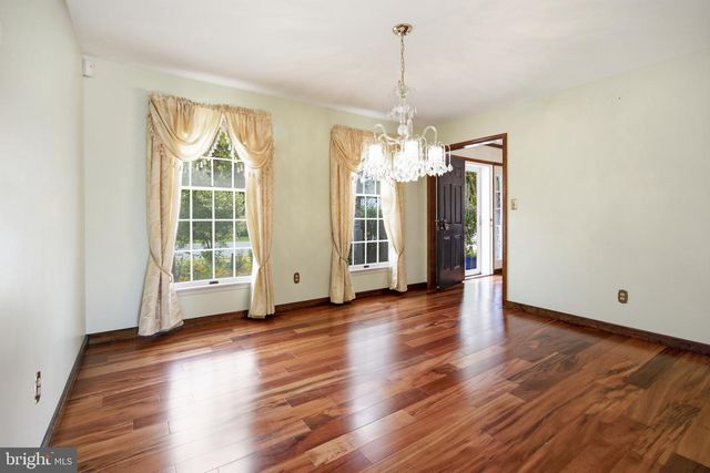 110 ASPEN DR, Newark, DE 19702