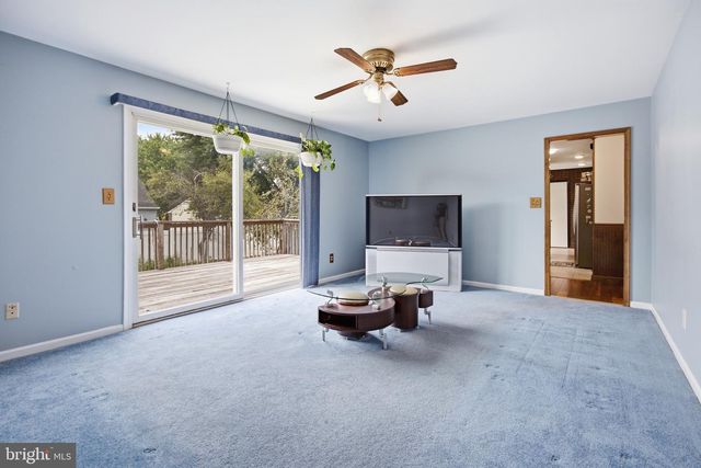 110 ASPEN DR, Newark, DE 19702