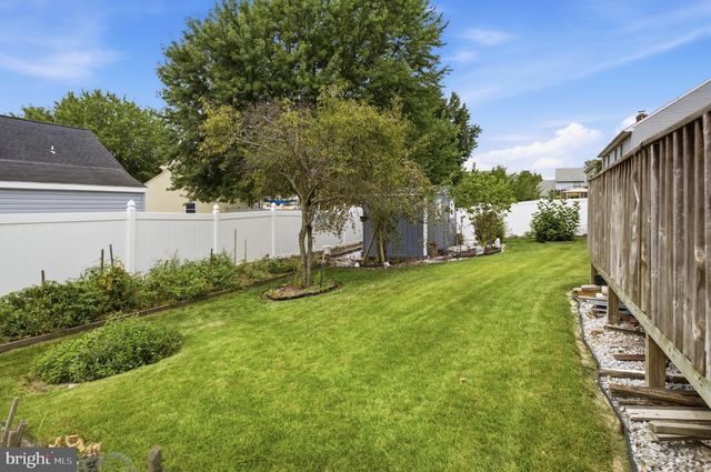 110 ASPEN DR, Newark, DE 19702