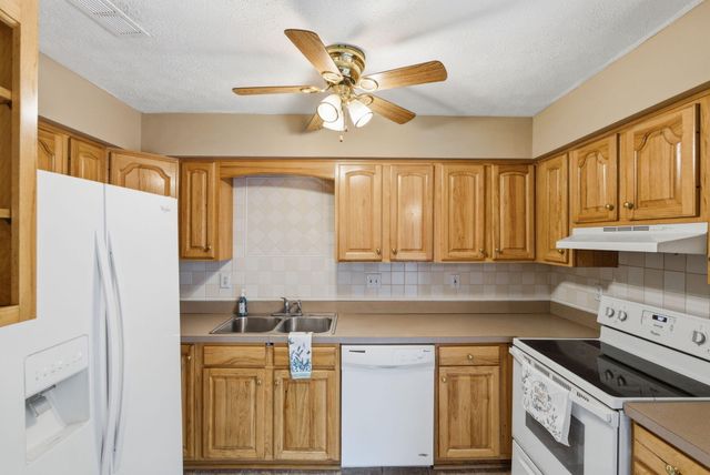 308 Squires Road, Lexington, KY 40515
