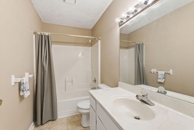 308 Squires Road, Lexington, KY 40515