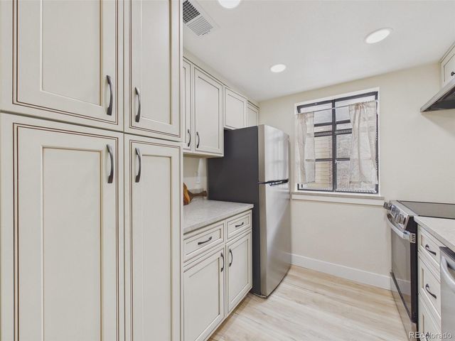 12514 E Cornell Avenue 203, Aurora, CO 80014