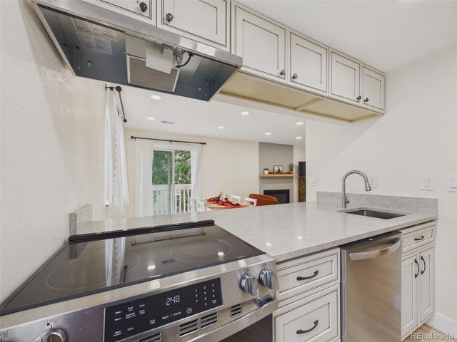 12514 E Cornell Avenue 203, Aurora, CO 80014