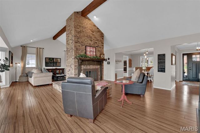 1210 Du Motier Drive, Ballwin, MO 63011