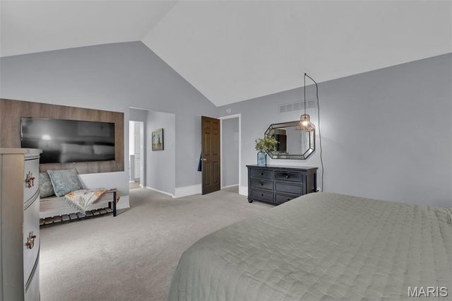 1210 Du Motier Drive, Ballwin, MO 63011