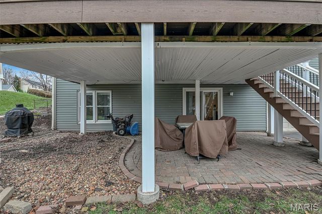1210 Du Motier Drive, Ballwin, MO 63011