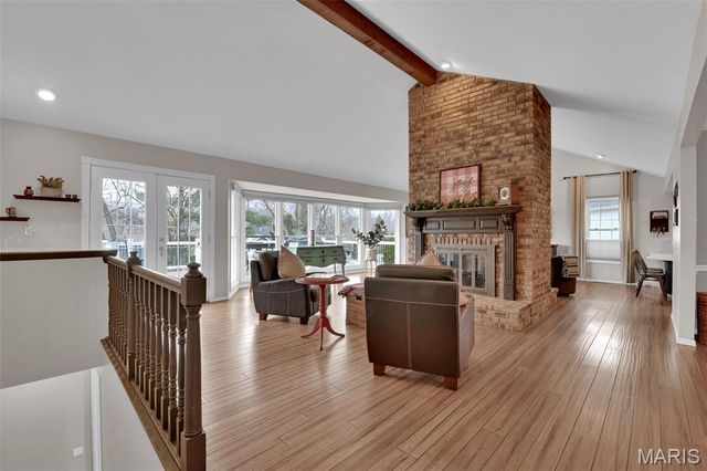 1210 Du Motier Drive, Ballwin, MO 63011