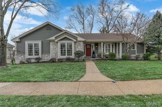 1210 Du Motier Drive, Ballwin, MO 63011
