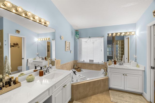 223 River Walk 12, Hutchinson Island, FL 34949