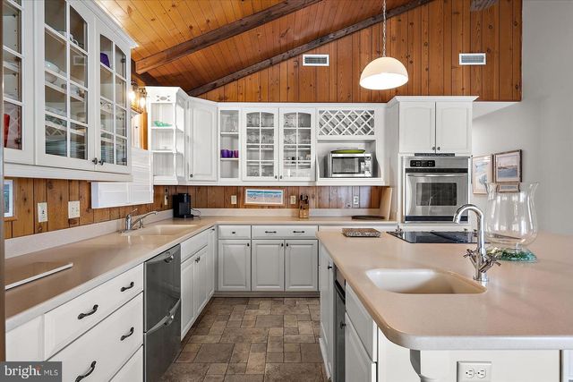 6 & 8 43RD ST, Ocean City, MD 21842