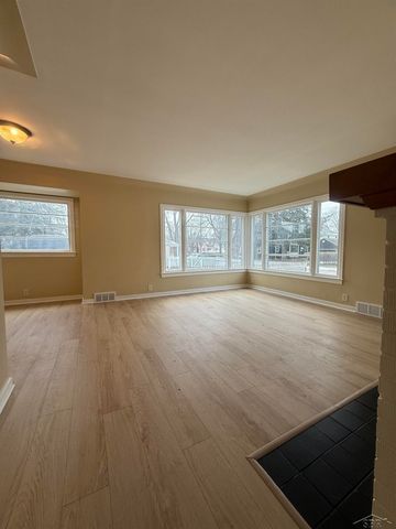 144 Lockwood Street, Saginaw, MI 48602