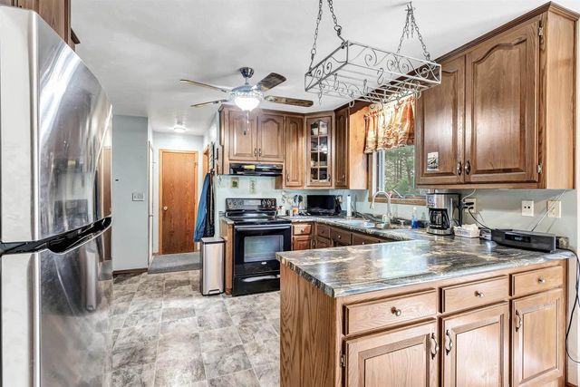 804 SPOONER COURT, De Pere, WI 54115