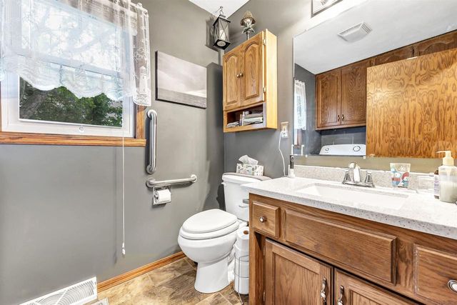 804 SPOONER COURT, De Pere, WI 54115