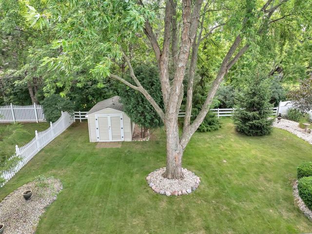 804 SPOONER COURT, De Pere, WI 54115