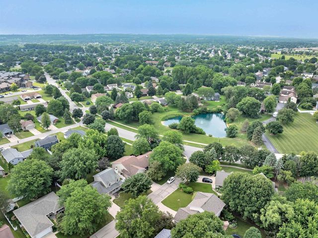 804 SPOONER COURT, De Pere, WI 54115