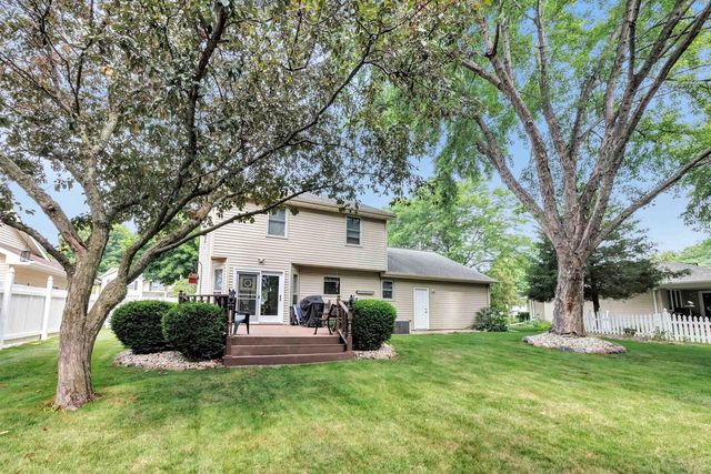 804 SPOONER COURT, De Pere, WI 54115