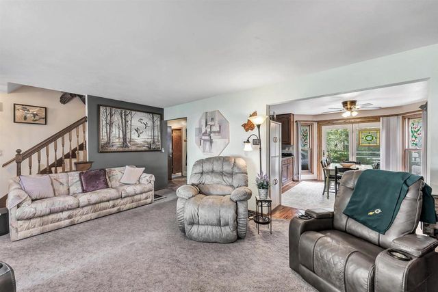 804 SPOONER COURT, De Pere, WI 54115