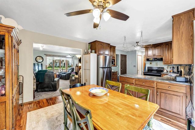 804 SPOONER COURT, De Pere, WI 54115