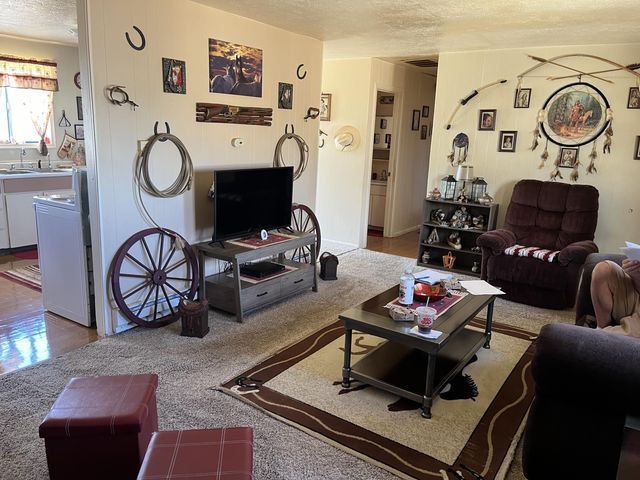 3191 W Rte 9, Crownpoint, NM 87313