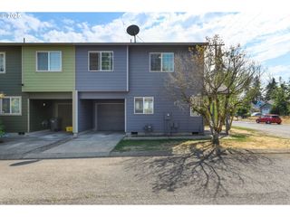 2220 Se 143RD Ave, Portland, OR 97233