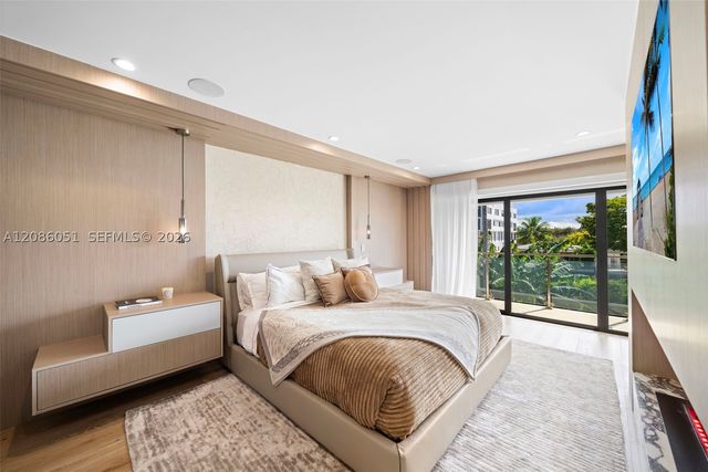 710 S Shore Dr, Miami Beach, FL 33141