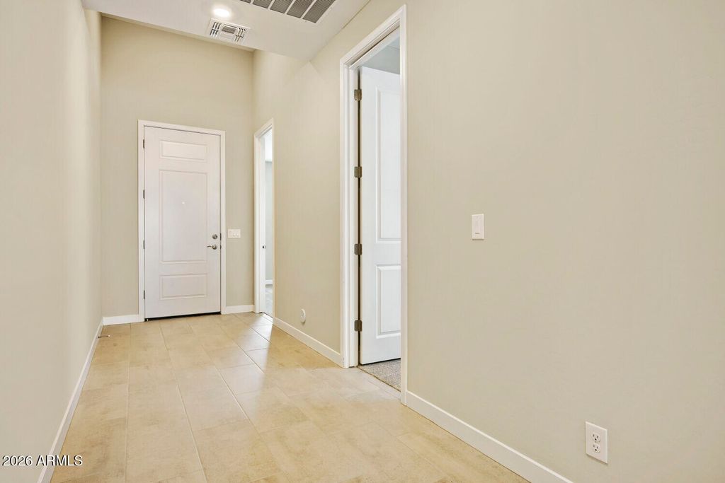 2884 E PADUA Avenue, San Tan Valley, AZ 85143 — photo 4