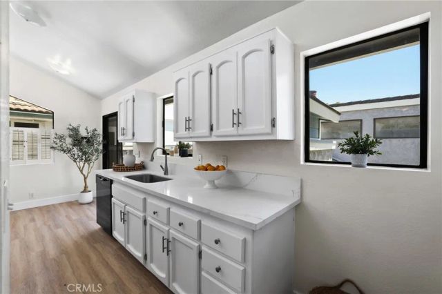 119 2nd Street, Seal Beach, CA 90740