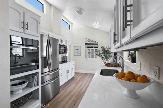 119 2nd Street, Seal Beach, CA 90740