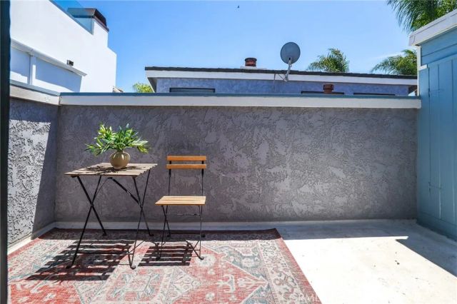 119 2nd Street, Seal Beach, CA 90740