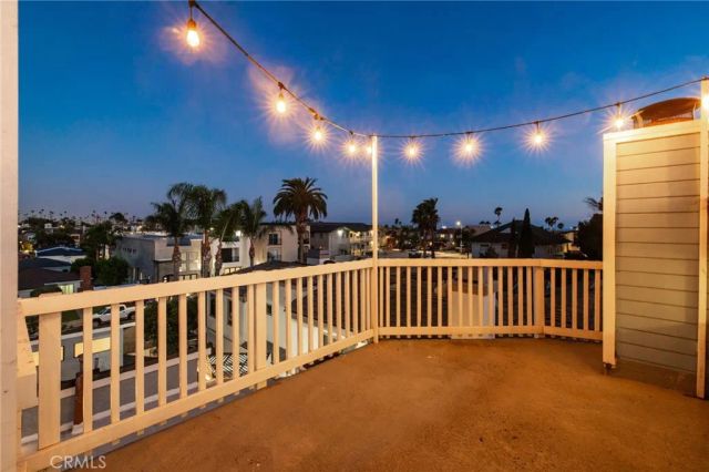 119 2nd Street, Seal Beach, CA 90740