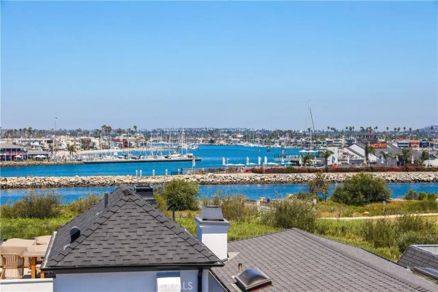 119 2nd Street, Seal Beach, CA 90740